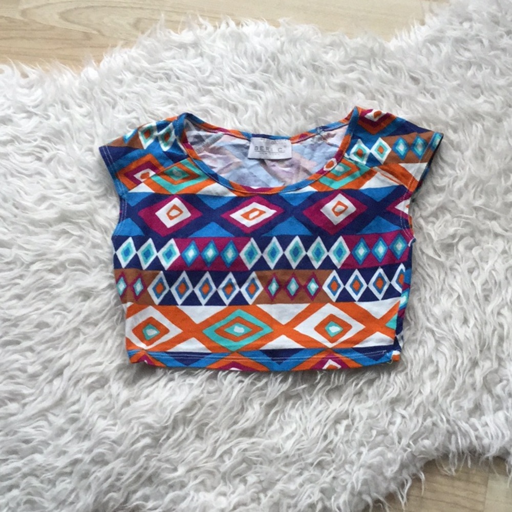 Multicolor patterned crop top